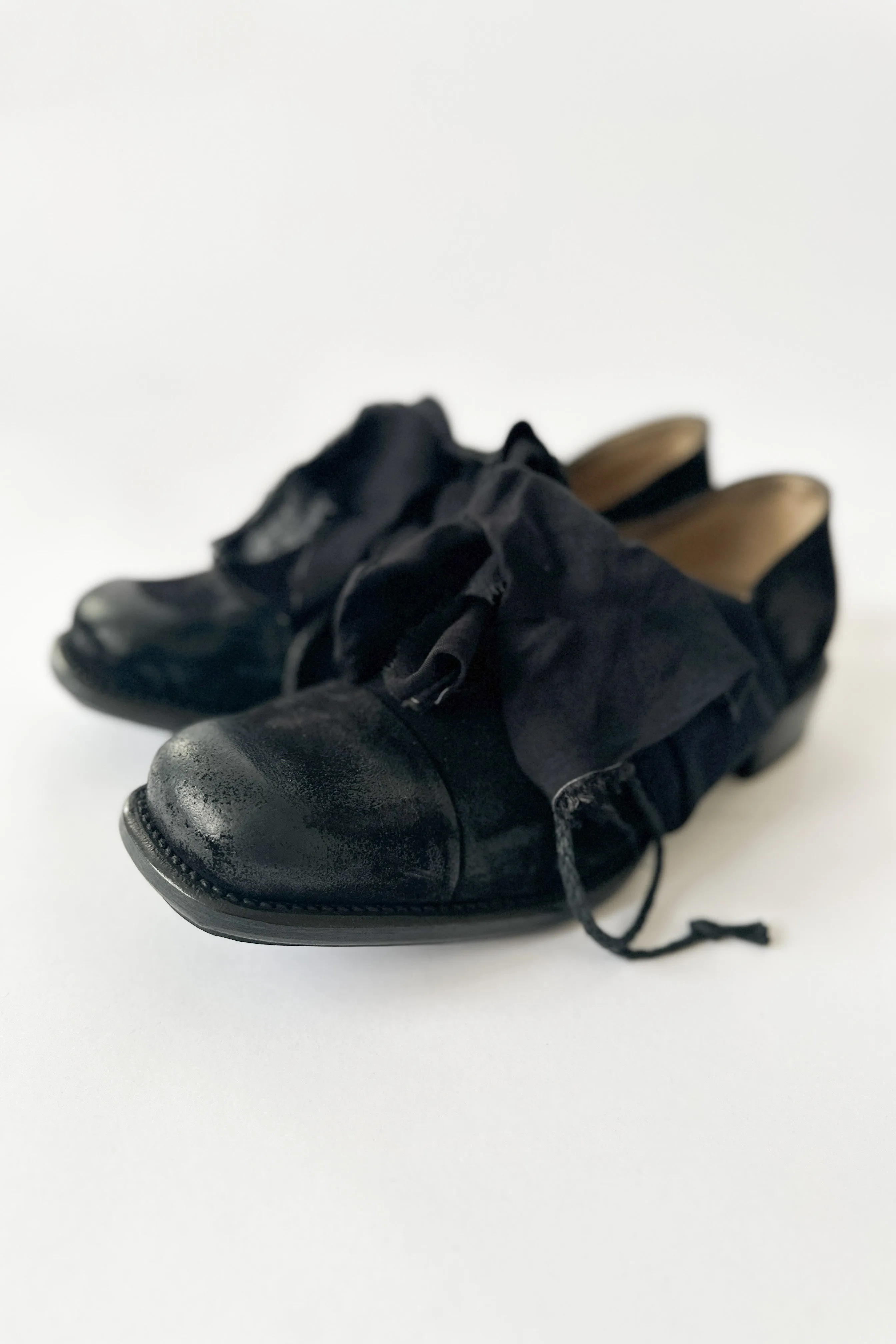 Cherevichkiotvichki - Square Derby with Toe Cap - Black