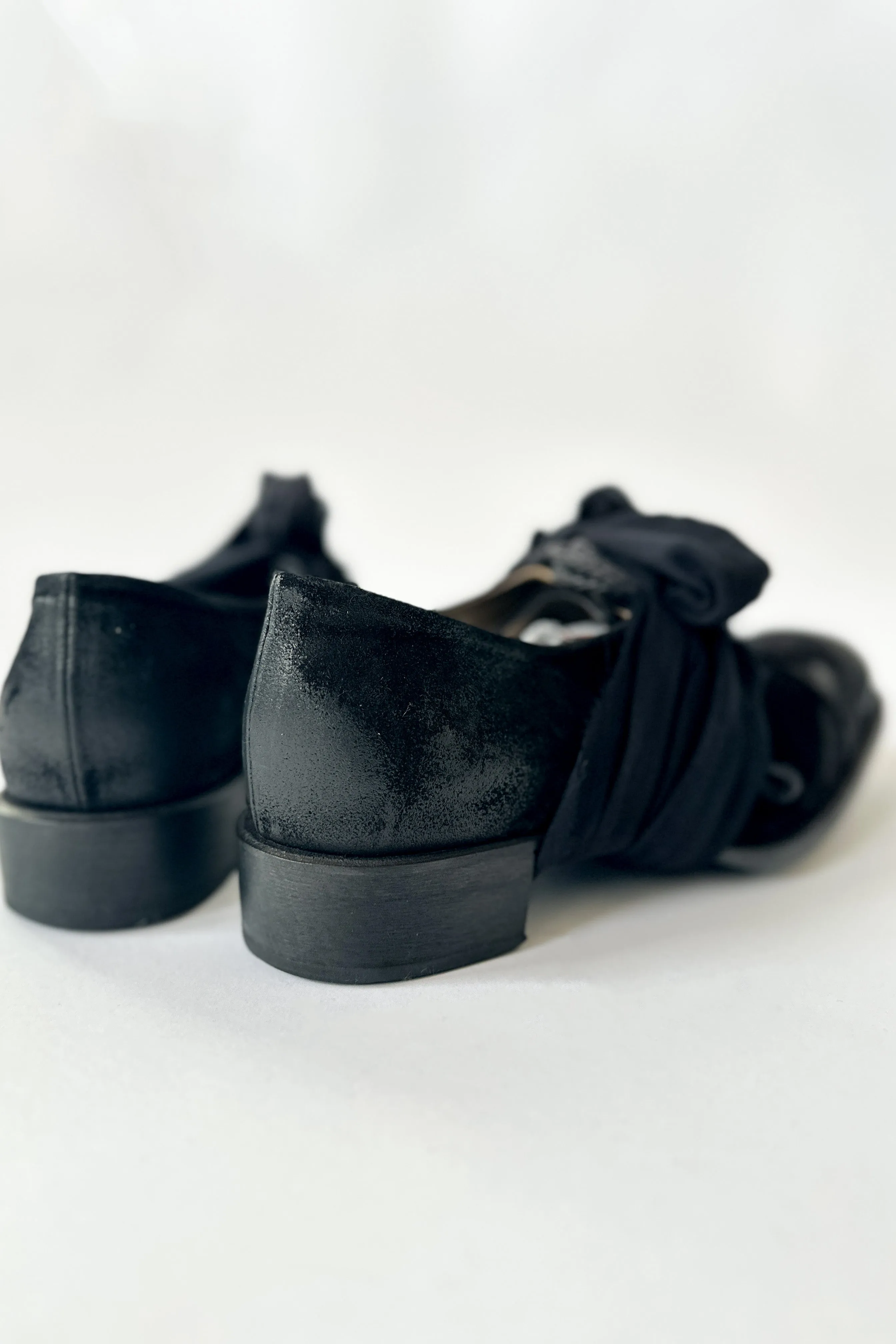 Cherevichkiotvichki - Square Derby with Toe Cap - Black