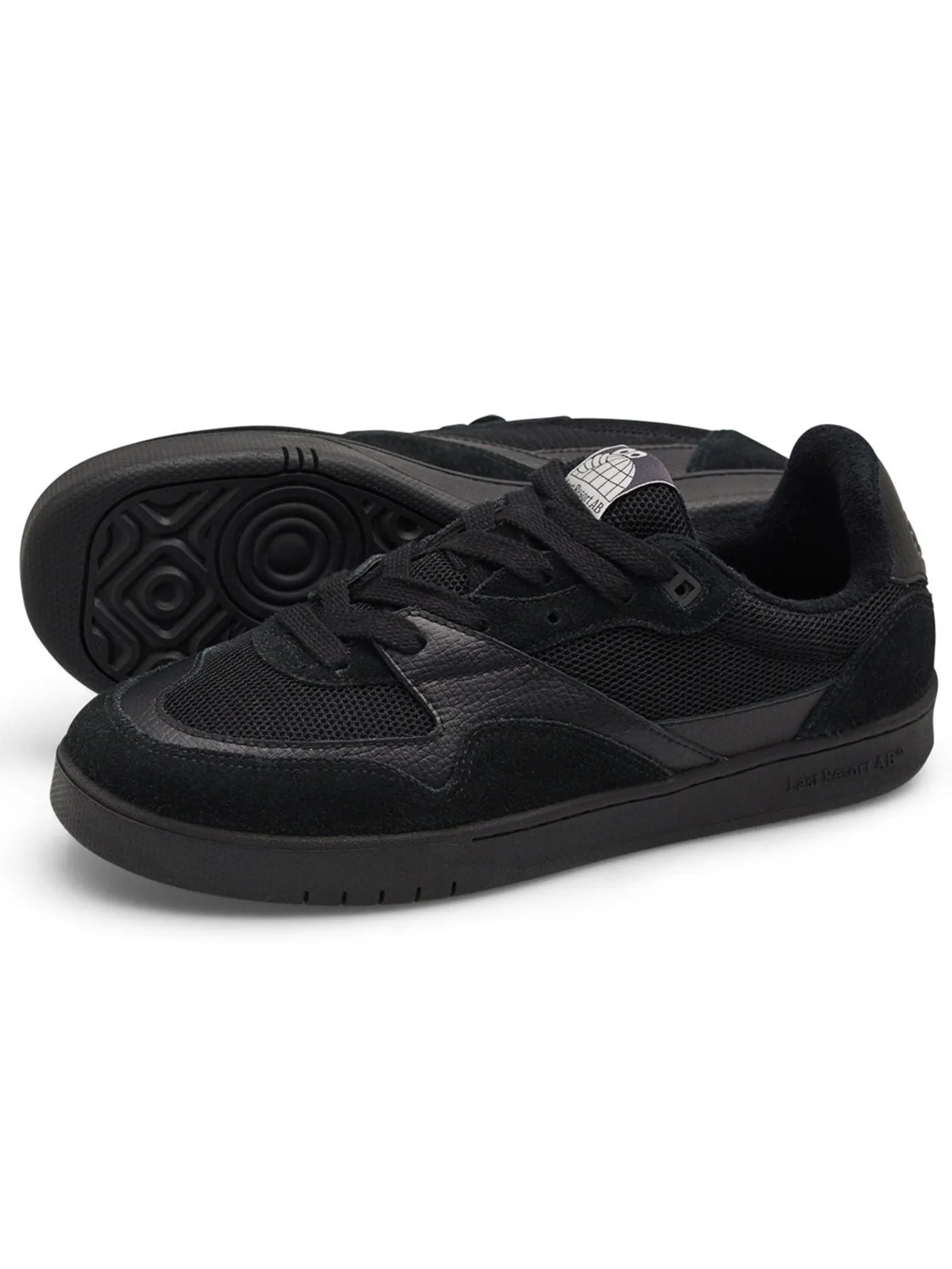 CM002 Lo Black/Black Shoes