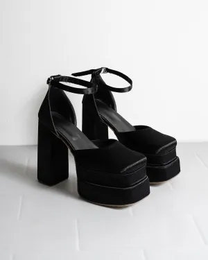 Diva Of Pinterest Black Pumps Footwear