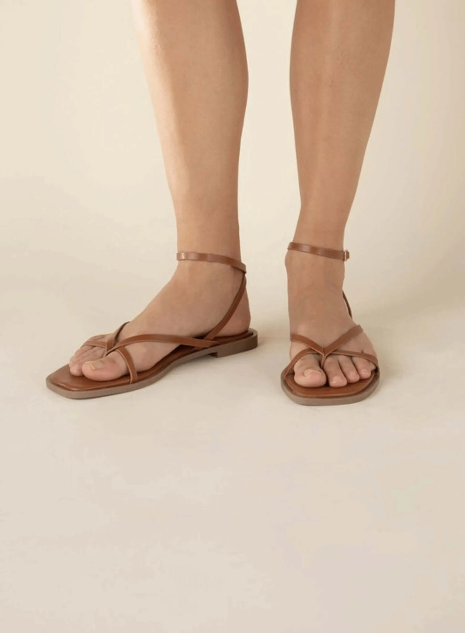 Elio-1 Flat Sandals