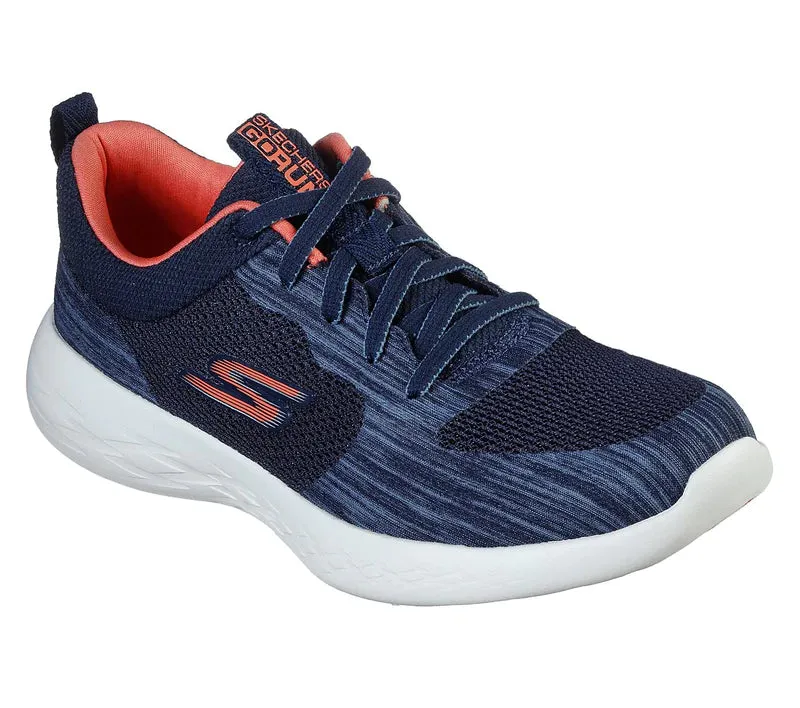 Lace Up Go Run 600 Nimble Training Shoes