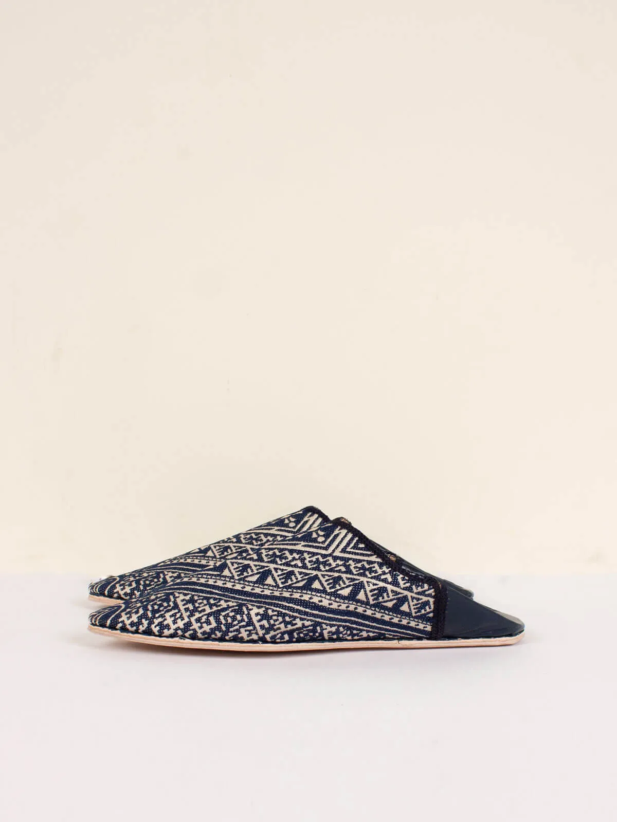 Moroccan Jacquard Pointed Babouche Slippers, Indigo