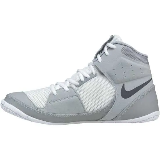 NIKE FURY WRESTLING SHOES BOXING BOOTS US 8.5 Grey White