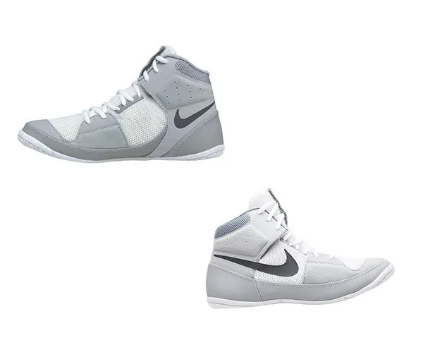 NIKE FURY WRESTLING SHOES BOXING BOOTS US 8.5 Grey White