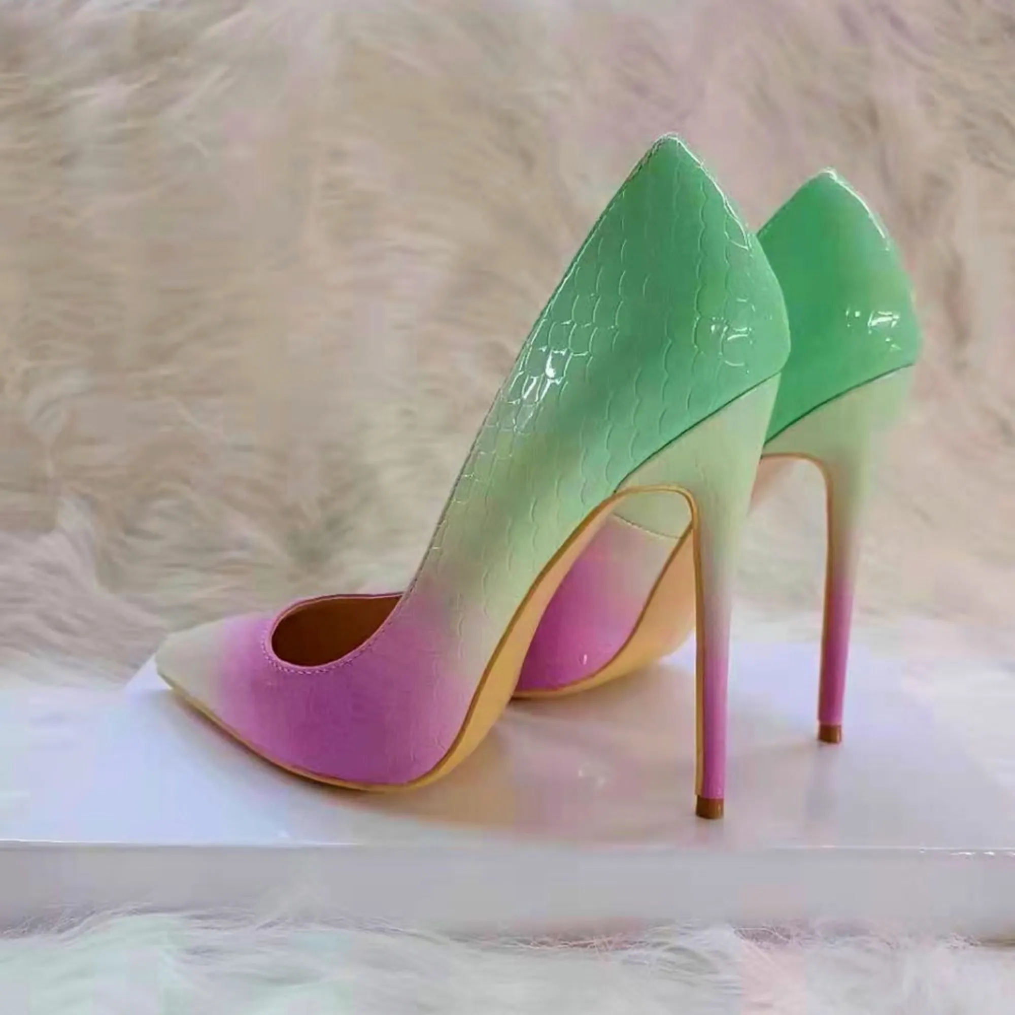 Pre Order:  Gradient Pink Green Crocodile Pattern Pointed-Toe Shoes