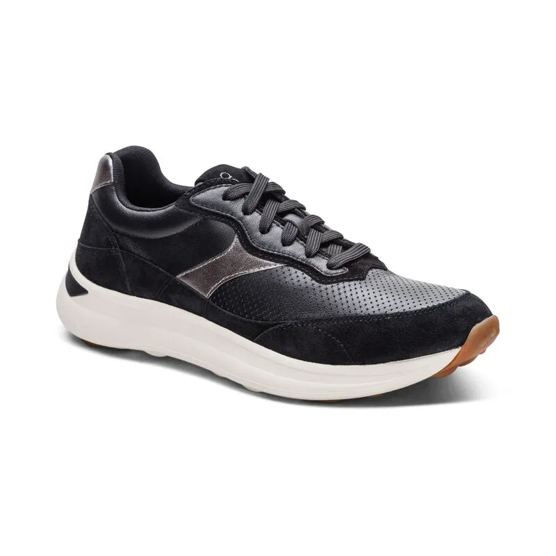 WOMEN'S AETREX EMILY SNEAKER | BLACK